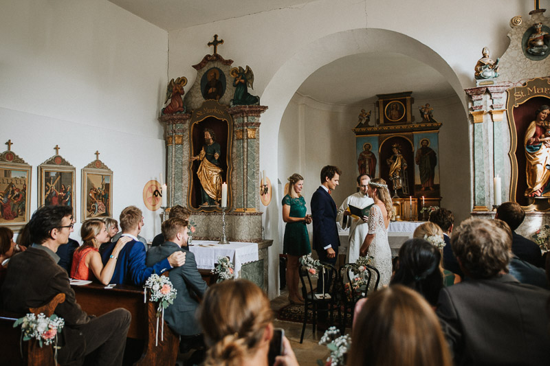 hochzeitsfotograf-muenchen-gut-thurnsberg-boho-vintage-hochzeit-030